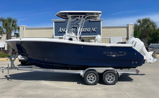 2025 Robalo R232 Explorer Biscayne Blue